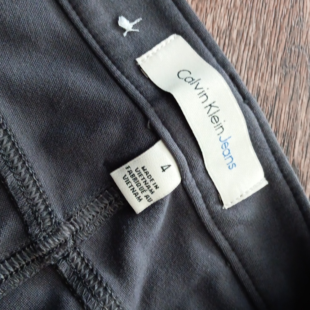 Calvin Klein pants - Picture 3 of 6